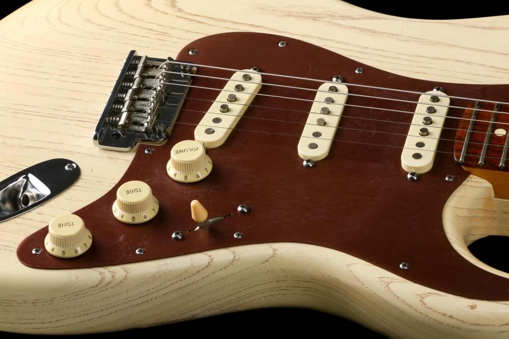 Fender FSR Rustic Ash Stratocaster (#606)