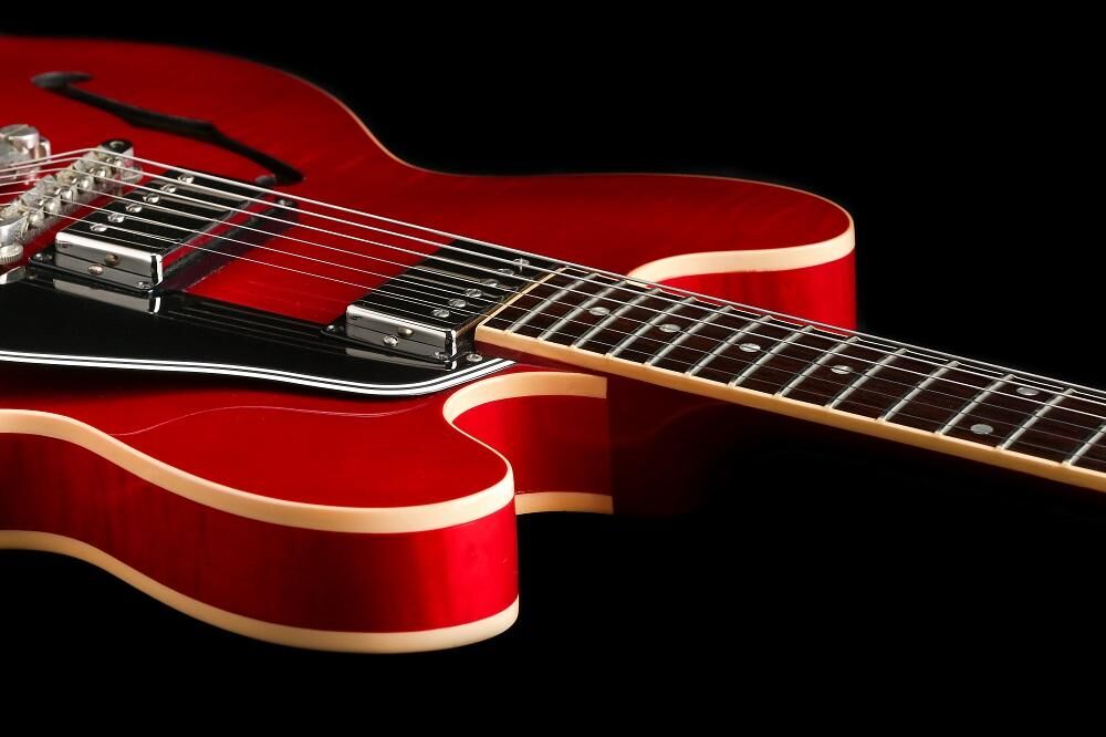 Gibson ES-335 (CG-IV)