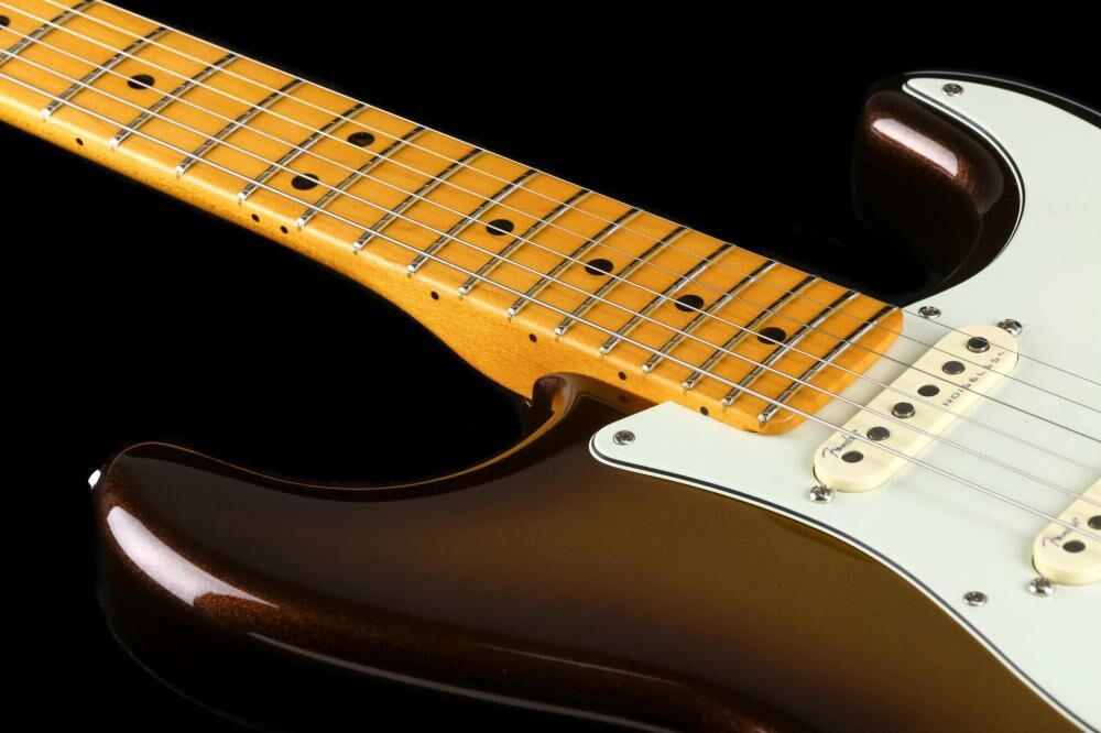 Fender Ultra Stratocaster (#552)